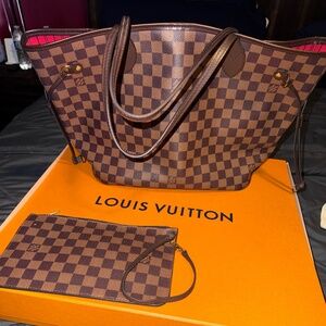 Louis Vitton Neverfull Gm Monogram Shoulder Bag Brown